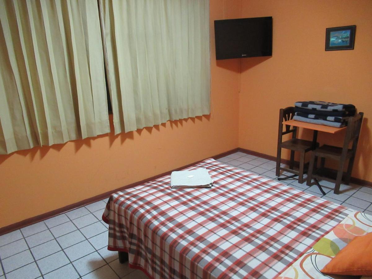 Kurmi Hostel Lima Airport Exteriör bild