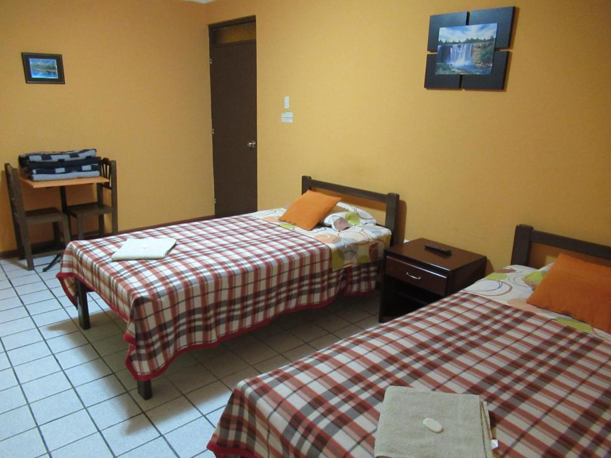 Kurmi Hostel Lima Airport Exteriör bild