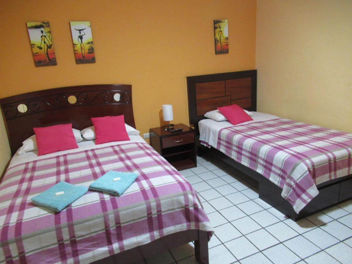 Kurmi Hostel Lima Airport Exteriör bild