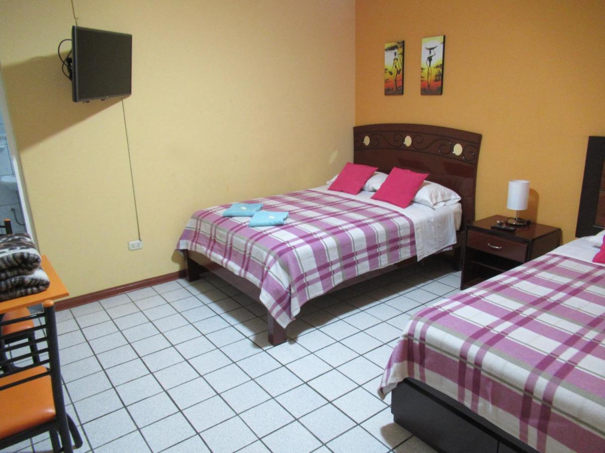 Kurmi Hostel Lima Airport Exteriör bild
